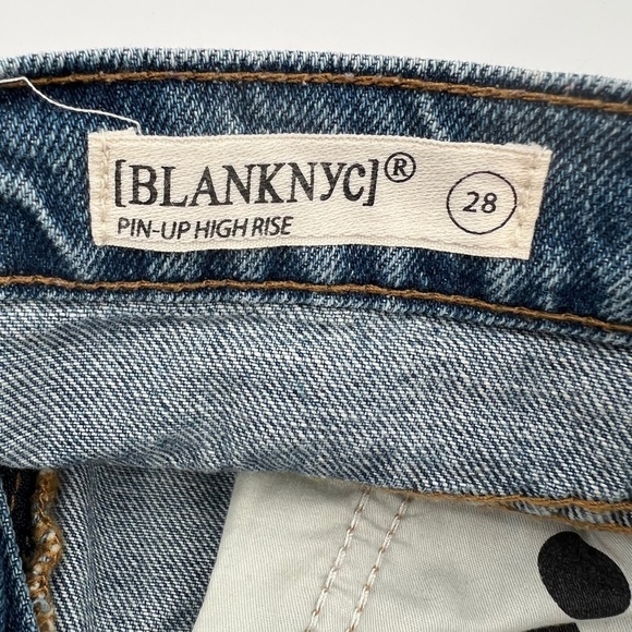 BLANK NYC Pin-Up High Rise Distressed Graffiti Jean Shorts Size 28 Women's - Picture 2 of 10